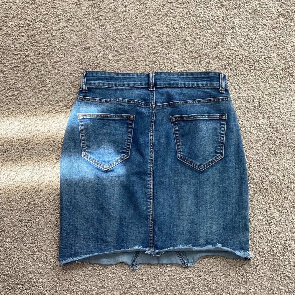 Guess jeans skirt/ M⭐️Host Pick - Picture 6 of 7